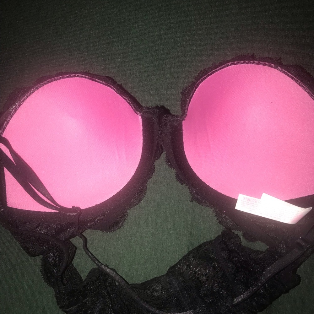 PINK Victoria’s Secret front clasp bra - Picture 6 of 6